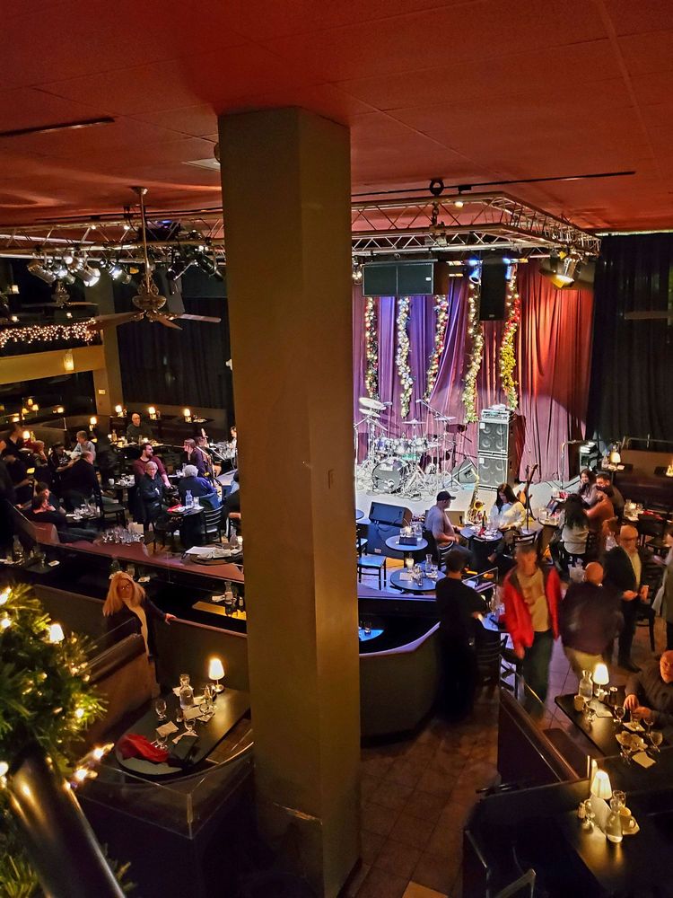 Dimitriou's Jazz Alley