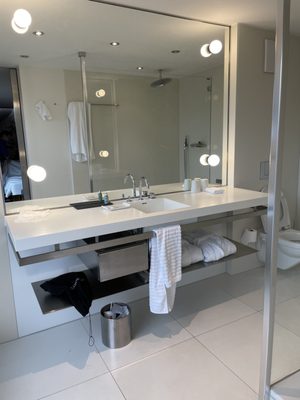 The Hotel Lucerne, Autograph Collection by null