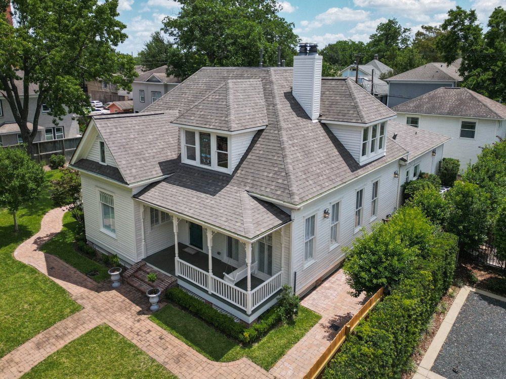 Slide of Select Roofing of North Texas