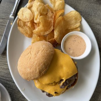 Terrace by Mix Mix - Wagyu cheeseburger - New American Near Me - Costa Mesa, California Terrace by Mix Mix - Wagyu cheeseburger - New American Near Me - Costa Mesa, California