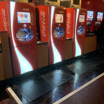 AMC Rockaway 16 - Cinema Near Me - Rockaway, New Jersey