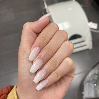 Krazy Nails - Ombré Acrylic nails - Nail Salons Near Me - Temple City, California