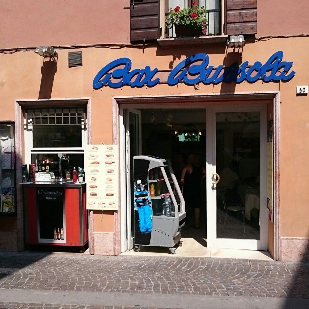 Bar Bussola - Cafeteria Near Me - Sirmione, BS