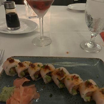 Ocean Prime - Ocean Roll: one of the best sushi rolls I have ever tried! - Seafood Near Me - Tampa, Florida