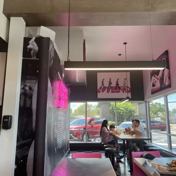 Lovebird - Almost Famous Chicken - Inside - Southern Near Me - Winter Haven, Florida