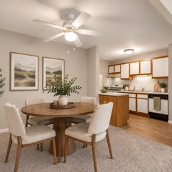 Windsor Lakes Apartment Homes