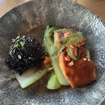Roy's Waikoloa - Butterfish with black rice and bok choi - Hawaiian Near Me - Waikoloa, Hawaii Roy's Waikoloa - Butterfish with black rice and bok choi - Hawaiian Near Me - Waikoloa, Hawaii