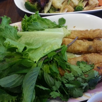 Saigon 2 - Egg Rolls w/lettuce, basil & cilantro - Vietnamese Near Me - Rio Rancho, New Mexico