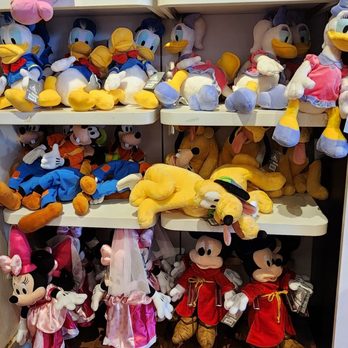 Disney Store - Outlet Stores Near Me - Commerce, California