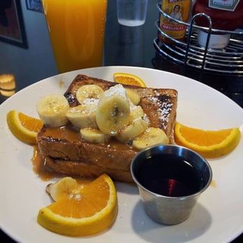 Cafe M - French toast - Breakfast & Brunch Near Me - Berkeley, California Cafe M - French toast - Breakfast & Brunch Near Me - Berkeley, California