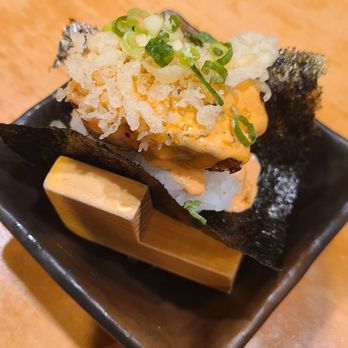 Izakaya Tenkichi - Seared salmon belly....spicy. - Japanese Near Me - Honolulu, Hawaii Izakaya Tenkichi - Seared salmon belly....spicy. - Japanese Near Me - Honolulu, Hawaii