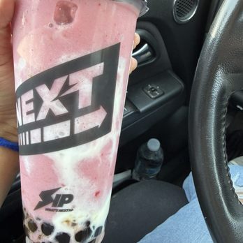 Presotea Bakersfield - Strawberry Cloud with Pearl Boba - Bubble Tea Near Me - Bakersfield, California