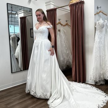 bridal dresses louisville SOPHIA'S AND TUX - Updated September 2026 - 24 Photos - 4121 Shelbyville Rd, Louisville, Kentucky - Bridal - Phone Number Serving Champagne from a halter-neck-dress Color:EMERALD-MULTI Formal dresses
