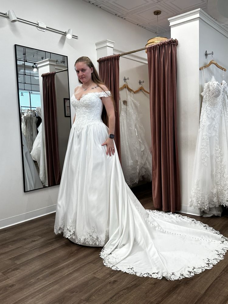 Sophia's Bridal and Tux Logo