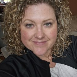 Allure Hair Design - Cut and blonde to help with my glitter coming thru.