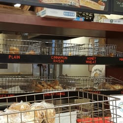 Hot Bagels Abroad - Bagel selection
