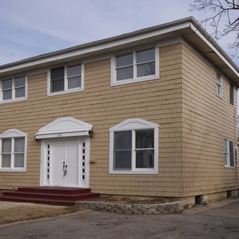 Beth Lindner - Fathom Realty - 219 Fulton     West Chicago, IL.    60185 - Real Estate Agents Near Me - Wheaton, Illinois