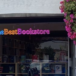 The Best Bookstore in Palm Springs - Entrance
