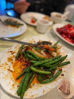 Chang's Kitchen Restaurant by null