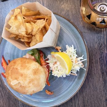 Sea Level Oyster Bar - Gluten-free Lobster Roll - Seafood Near Me - Salem, Massachusetts Sea Level Oyster Bar - Gluten-free Lobster Roll - Seafood Near Me - Salem, Massachusetts