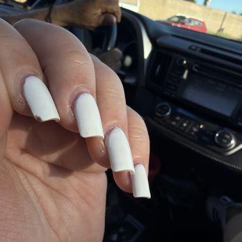 Zen Nail Lounge - Nail polish chipping poor nail painting - Nail Salons Near Me - Montebello, California Zen Nail Lounge - Nail polish chipping poor nail painting - Nail Salons Near Me - Montebello, California