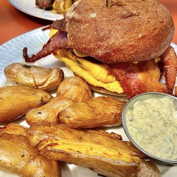 Harry's Fine Foods - Egg sandwich - New American Near Me - Seattle, Washington