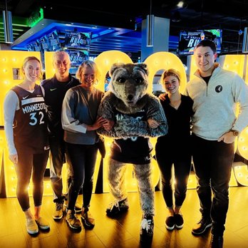 Dave & Buster's Edina - Arcades Near Me - Edina, Minnesota Dave & Buster's Edina - Arcades Near Me - Edina, Minnesota