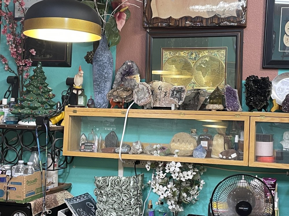 Q & L NAILS & SPA SALON Updated September 2024 56 S Main St