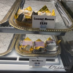 Matcha Mousse Cakes