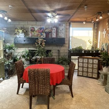 Log Cabin Florist - Florists Near Me - Bakersfield, California