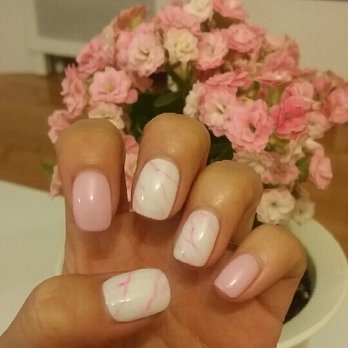 Coco Nails art - Pink marble - Nail Salons Near Me - New York, New York