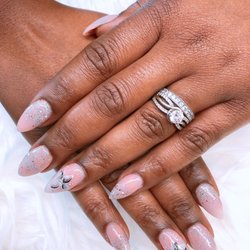 Happy Nails - Dip nail (nude pink) glitter ombré & water flower Nail tech: Mary