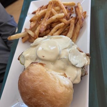 Loungin' Lizard - Cuban sandwich - Cocktail Bars Near Me - Cortez, Colorado