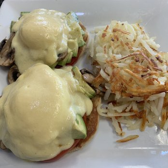 Gangnam Cafe - Veggie Benedict - American Near Me - Concord, California