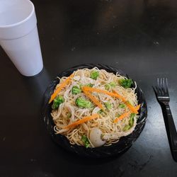 Snow's Asian Grill - Mi Xiao noodles with chicken.