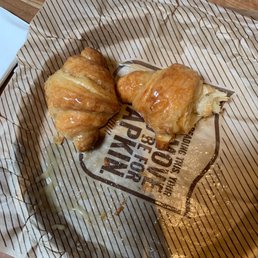 The sweet butter on these croissants is delish!