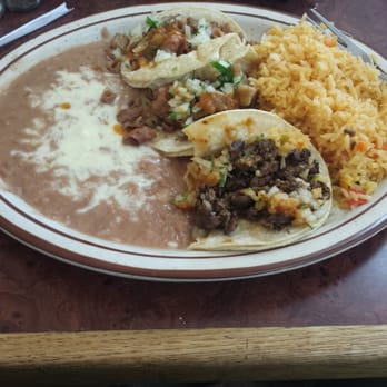El Taco Rico - Tacos plate with tripas and carne asada! (Took a bite before the pic haha) - Mexican Near Me - Norwalk, California