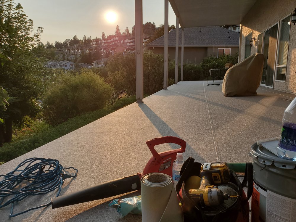 VINYL VALLEY DECK AND RAILINGS Updated September 2024 14 Photos