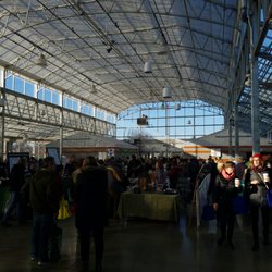 Milwaukee Winter Farmers Market - Bustling! And warm!
