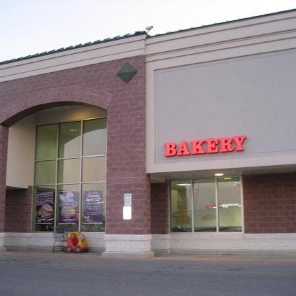 Giant Food - the entrance to a bakery - Grocery Near Me - York, Pennsylvania Giant Food - the entrance to a bakery - Grocery Near Me - York, Pennsylvania