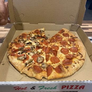 Asada Pizza - Pepperoni and Mushroom pizza !!!! - Pizza Near Me - Los Angeles, California Asada Pizza - Pepperoni and Mushroom pizza !!!! - Pizza Near Me - Los Angeles, California