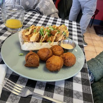 On The Fly Diner - Shrimp Po Boy with Hush Puppies - Cajun/Creole Near Me - Syracuse, New York On The Fly Diner - Shrimp Po Boy with Hush Puppies - Cajun/Creole Near Me - Syracuse, New York