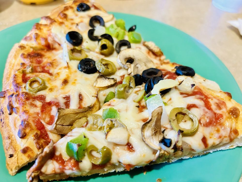 MR GATTI’S PIZZA Updated September 2024 76 Photos & 53 Reviews