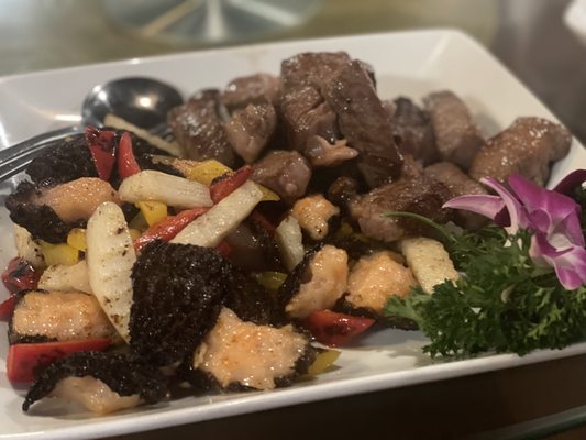 East Garden Chinese Restaurant by null