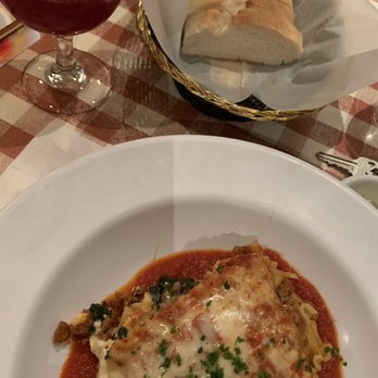 Guissepis - My FV Meat Lasagne & Sangria - Italian Near Me - Tijuana, BCN