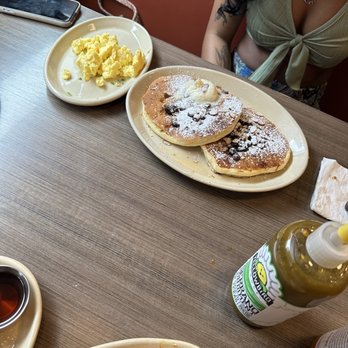 Snooze, an A.M. Eatery - Breakfast & Brunch Near Me - Austin, Texas Snooze, an A.M. Eatery - Breakfast & Brunch Near Me - Austin, Texas