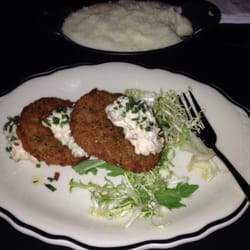 Fried green tomatoes and cheese grits!