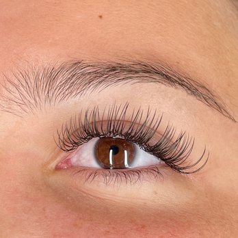 The Lash Lounge - Classic Lash Extensions by our Senior Stylist Toni Ann - Eyebrow Services Near Me - Winter Garden, Florida The Lash Lounge - Classic Lash Extensions by our Senior Stylist Toni Ann - Eyebrow Services Near Me - Winter Garden, Florida