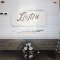 Buddy's Auto Sales - Do not buy from this lier. He paid me $6k for it.