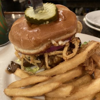 The Frog & Monkey Restaurant & Pub - Elk Burger - Burgers Near Me - Mount Dora, Florida The Frog & Monkey Restaurant & Pub - Elk Burger - Burgers Near Me - Mount Dora, Florida
